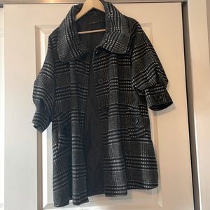 Black white checkered peacoat